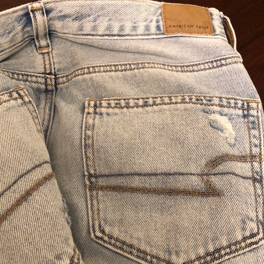 American Eagle mom jeans
